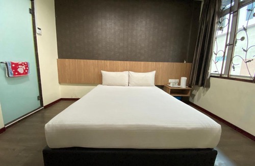 Ayer Hitam Hotel | OYO 89752 7 Days Express Hotel