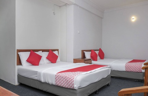 Kampung Balai Besar Hotel | OYO 90120 Mi Hotel Dungun