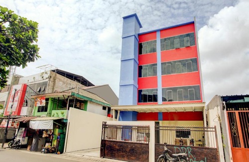 Senen Hotel | OYO 90141 3a Syariah