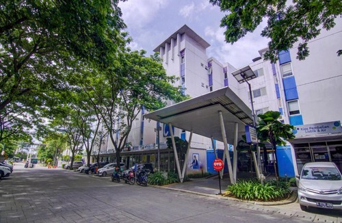 Tangerang Hotel | OYO 90153 Nature's Rooms Aeropolis