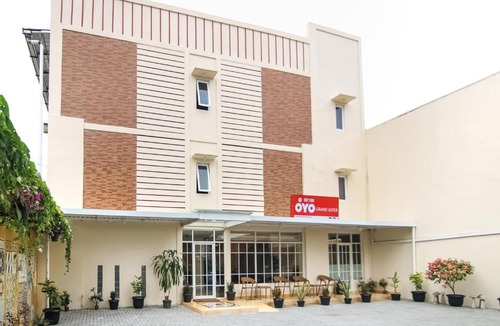 Tegalrejo Hotel | OYO 90186 Grand Aster