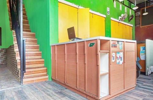 Makassar Hotel | OYO 90441 Kuntawa Guesthouse