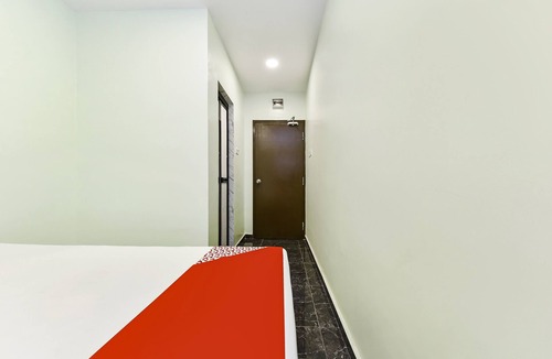 Bahau Hotel | OYO 90445 Th Hotel