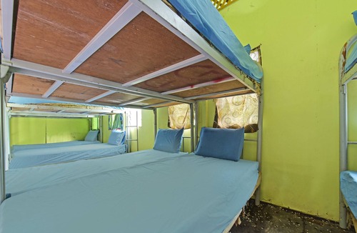 Pekan Hotel | OYO 90657 D'ambang Resort