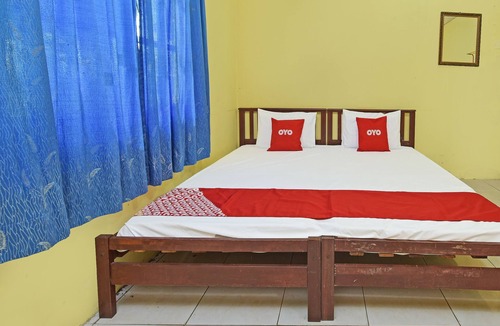 Pekan Hotel | OYO 90657 D'ambang Resort