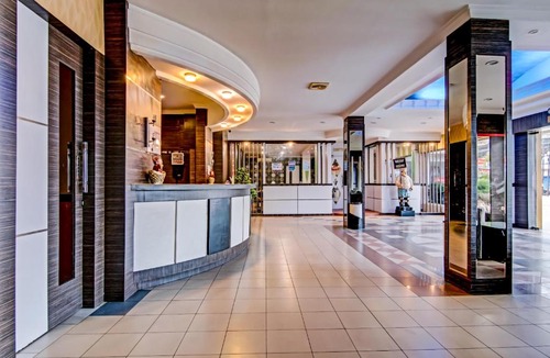Dumai Hotel | OYO 90697 Hotel Wisata