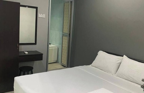 Seri Manjung Hotel | OYO 90849 Hotel Hanarilla