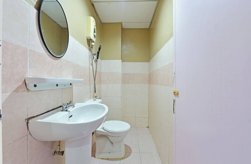 Batu Caves Hotel | OYO 90853 New Soho Hotel