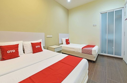 Batu Caves Hotel | OYO 90853 New Soho Hotel