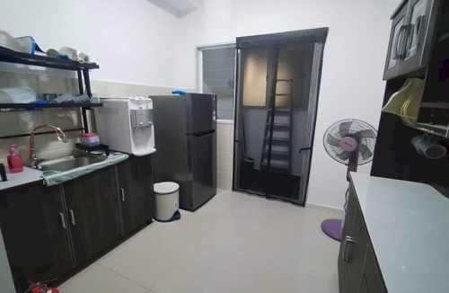 Kajang House | OYO 91024 Tower A & B Sensory Residence