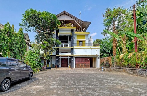 Depok Hotel | OYO 91522 Candi Gebang Guesthouse