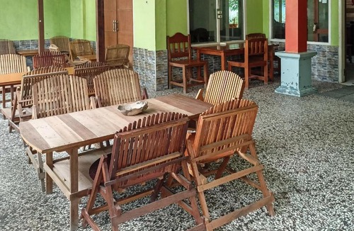 Tanjung Selor Hotel | OYO 91768 Hotel Tanjung Permai