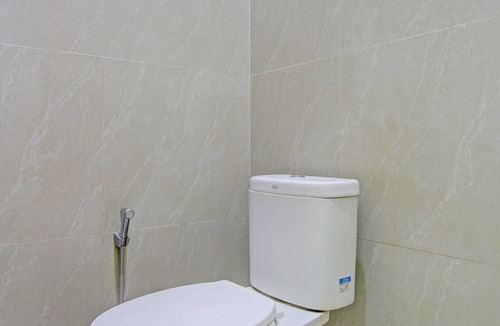 Temon Hotel | OYO 92071 Yusman Homestay Syariah