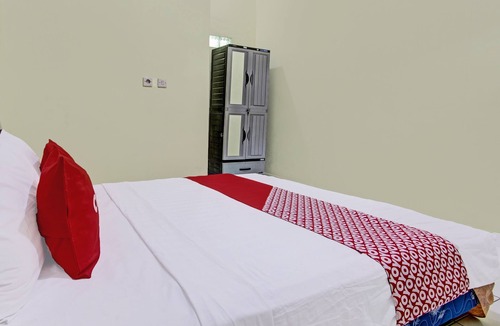 Sedayu Hotel | OYO 92521 Guest House Inayah Syariah