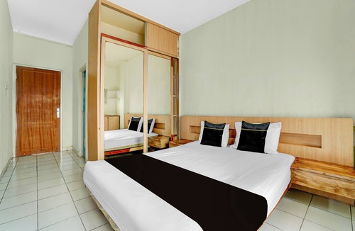 Cilandak Hotel | OYO 92723 Sultan Residence Syariah