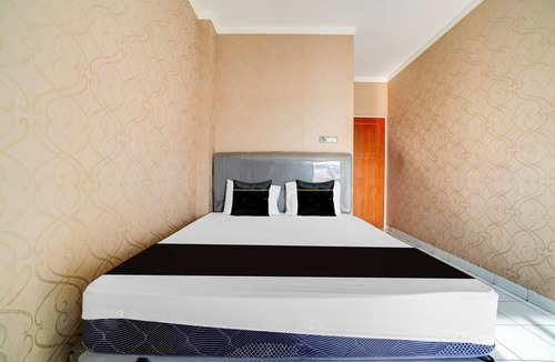 Cilandak Hotel | OYO 92723 Sultan Residence Syariah