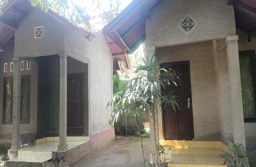 Kecamatan Narmada Hotel | OYO 93766 Bunga Homestay Near Taman Lembah