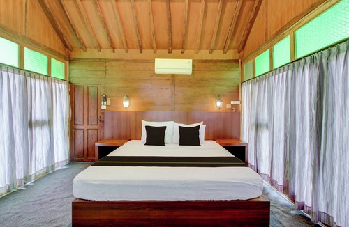 Sewon Hotel | OYO 95018 Anggrek Homestay Jogja Syariah