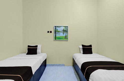 Banguntapan Hotel | OYO 95136 Jec Plumbon Homestay Syariah