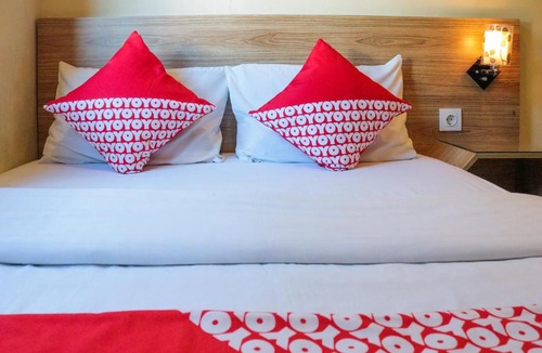 Ambon Hotel | OYO 984 Maleo Guest House