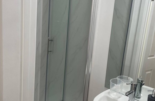 Edgware Hotel | OYO Baraka Edgware