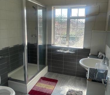 Edgware House | OYO Baraka Edgware