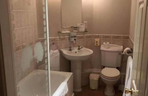 Alloa Hotel | Oyo Dunmar House Hotel