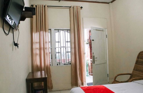 Berastagi Hostel | OYO Flagship 2799 Berastagi Backpacker Rooms