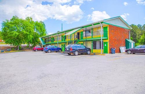 Calhoun Hotel | OYO Hotel Calhoun, GA I-75