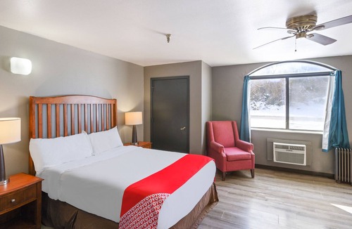 Edmond Apartment | OYO Hotel Edmond - University of Central Oklahoma