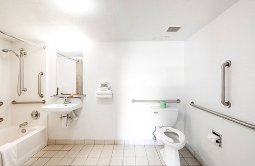 Memorial Hotel | OYO Hotel Houston Katy Freeway