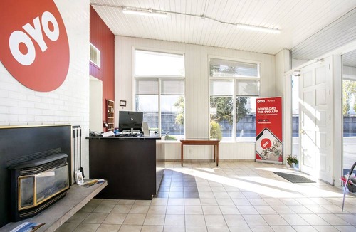 Carrolls Hotel | OYO Hotel Kalama