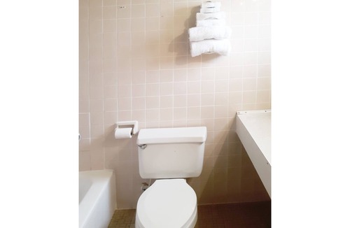 Clovis Hotel | OYO Hotel Kings at Clovis