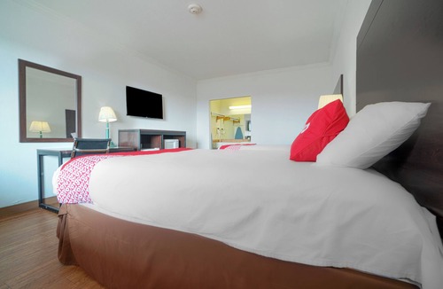 Kingsville Hotel | OYO Hotel Kingsville Hwy 77