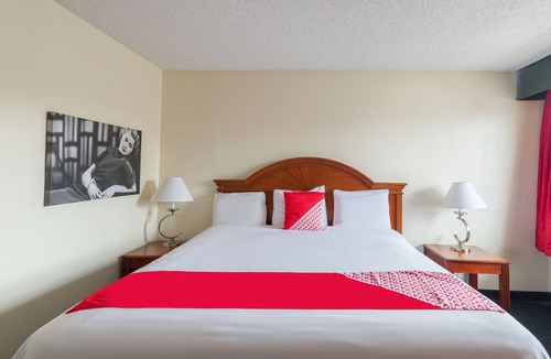Lackland Terrace Hotel | OYO Hotel San Antonio Lackland near Seaworld