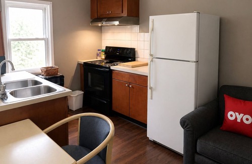 Seneca Falls Hotel | OYO Hotel Starlite Seneca Falls