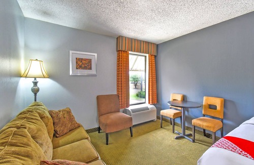 Texarkana Hotel | OYO Hotel Texarkana Trinity AR Hwy I-30