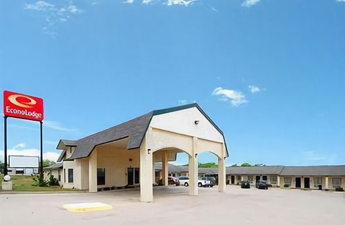 Three Rivers Hotel | OYO Hotel Three Rivers TX US-281