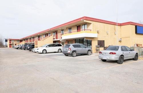 Tulsa Hotel | OYO Hotel Tulsa International Airport