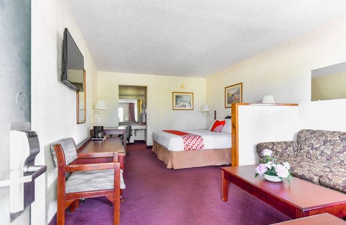 Tyler Hotel | OYO Hotel Tyler Lindale