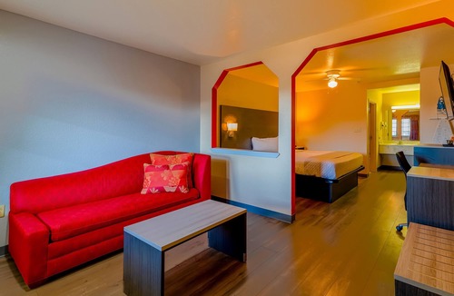 Sweet Home Hotel | OYO Hotel Yoakum West