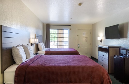 San Antonio Hotel | OYO Inn & Suites Medical Center San Antonio