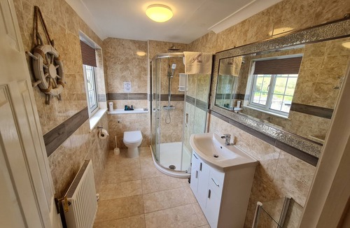 Ashburton Hotel | OYO Lavender House Hotel