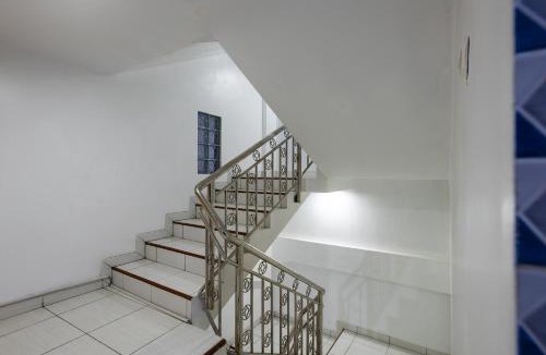 Old Jakarta Hotel | OYO Life 3284 Pademangan 3 Residence