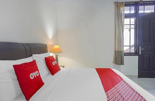 Tulungagung Hotel | OYO Life 90589 Palem Garden Hotel