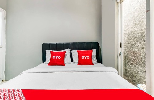 Ngaglik Hotel | OYO Life 91239 Kost Rosandy House Yogyakarta