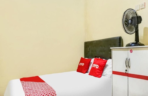 Karawang Hotel | OYO Life 91335 Micheline Family 2 Syariah
