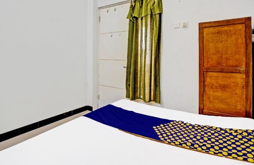 Mojokerto Hotel | OYO Life 91866 Paradise Ok Kost Syariah