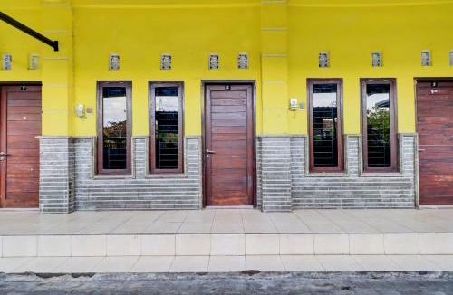 Negara Hotel | OYO Life 92841 Kos 88