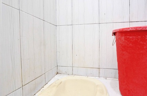 Rogojampi Hotel | OYO Life 92937 Kost Putri Sarkara Syariah